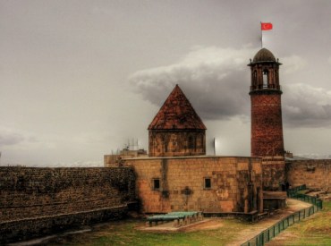 Erzurum Tepsi Minare